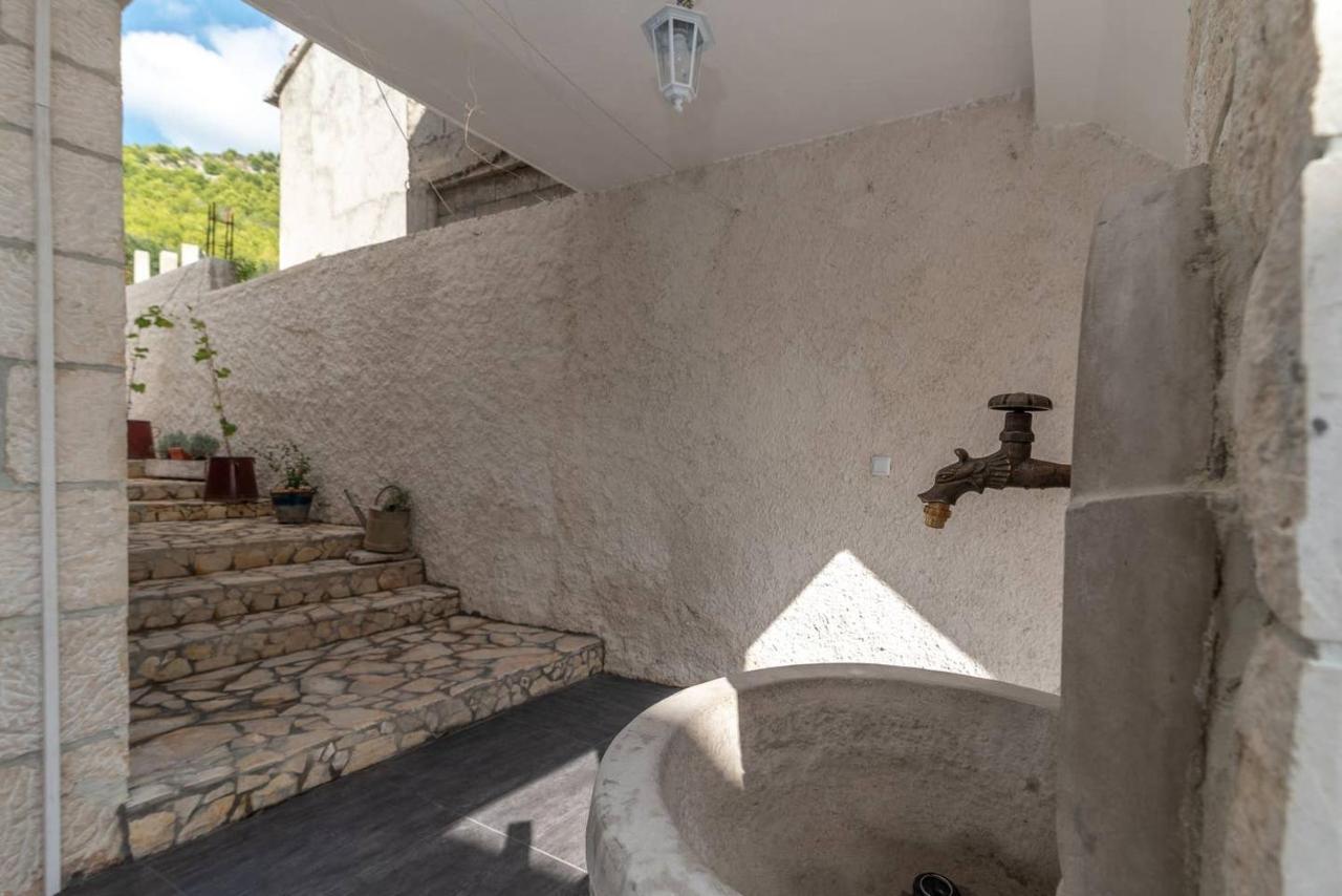 Eden Mediterranean House Vrsine エクステリア 写真