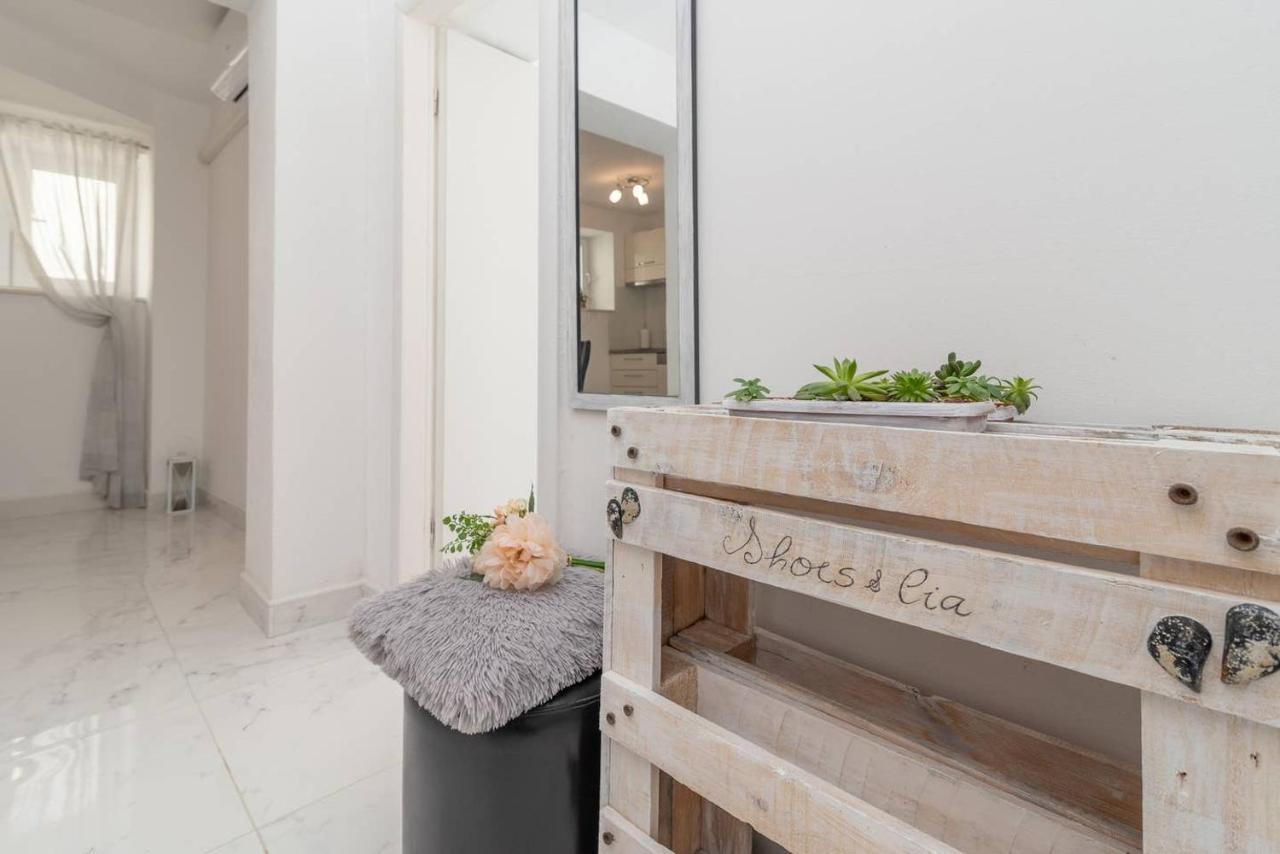 Eden Mediterranean House Vrsine エクステリア 写真